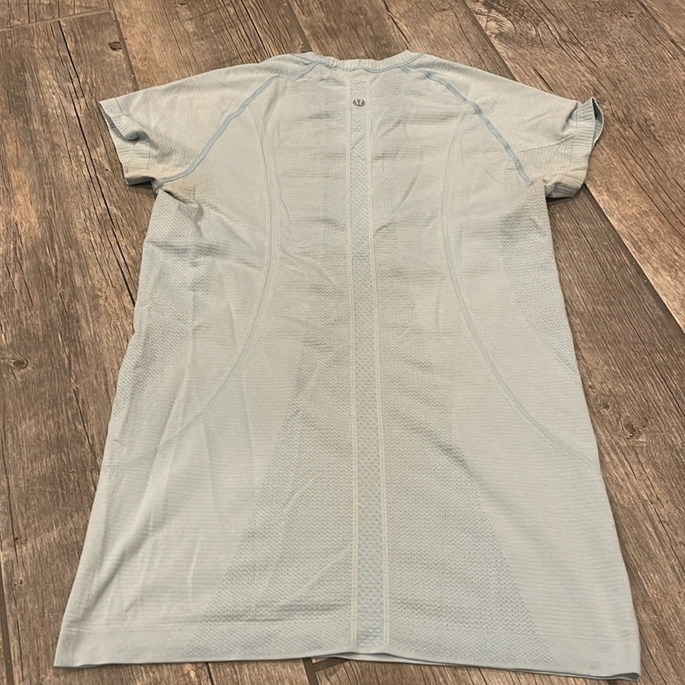 LULULEMON Swiftly Tech Short Sleeve Top - Picture 6 of 7